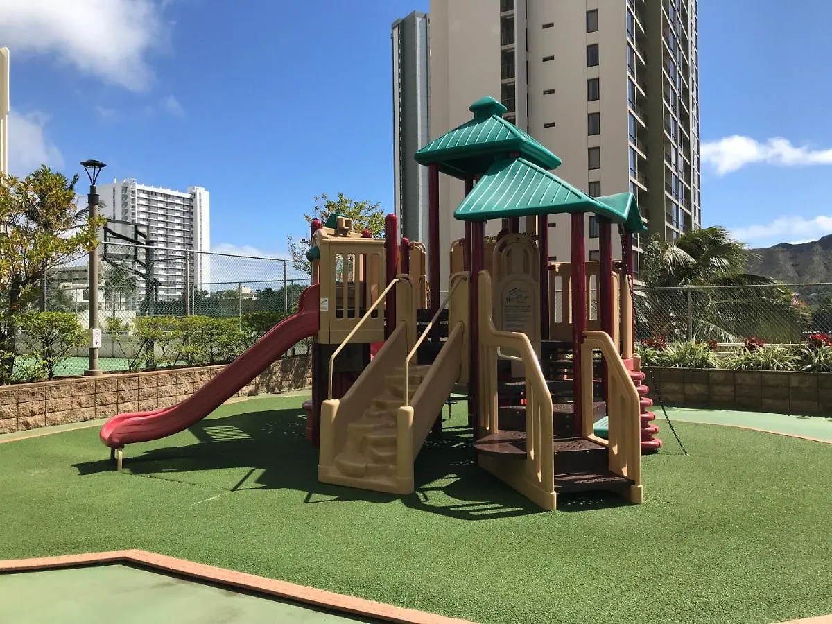 Apartment 1Br With Great Ocean Views, 1 Block To Waikiki Beach Honolulu