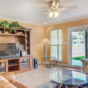  Holiday home 4 A, Three Bedroom Townhome United States